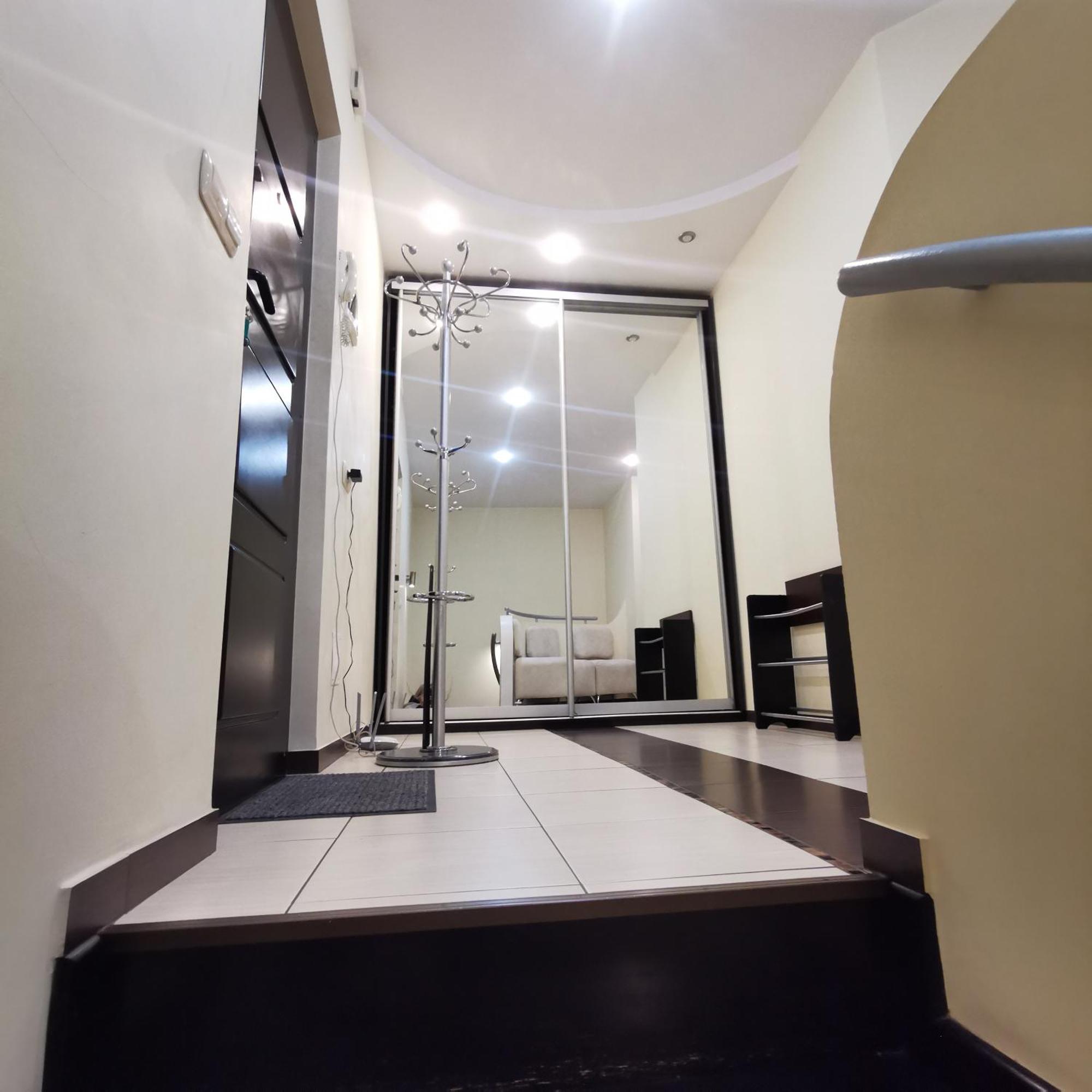 Big Apartment In Rivne Center المظهر الخارجي الصورة